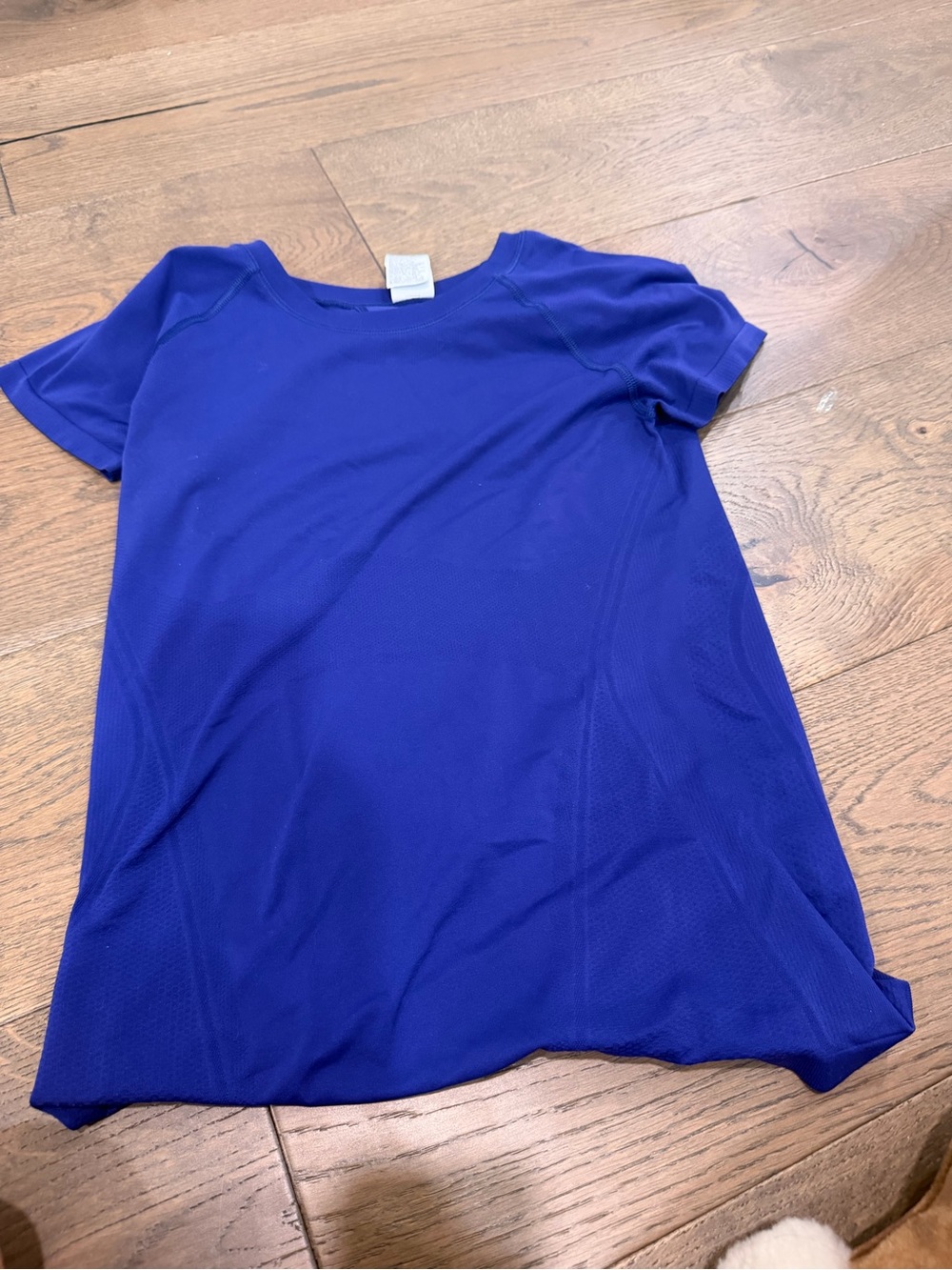 Athleta Short Sleeve Performance Tee in Deep Blue